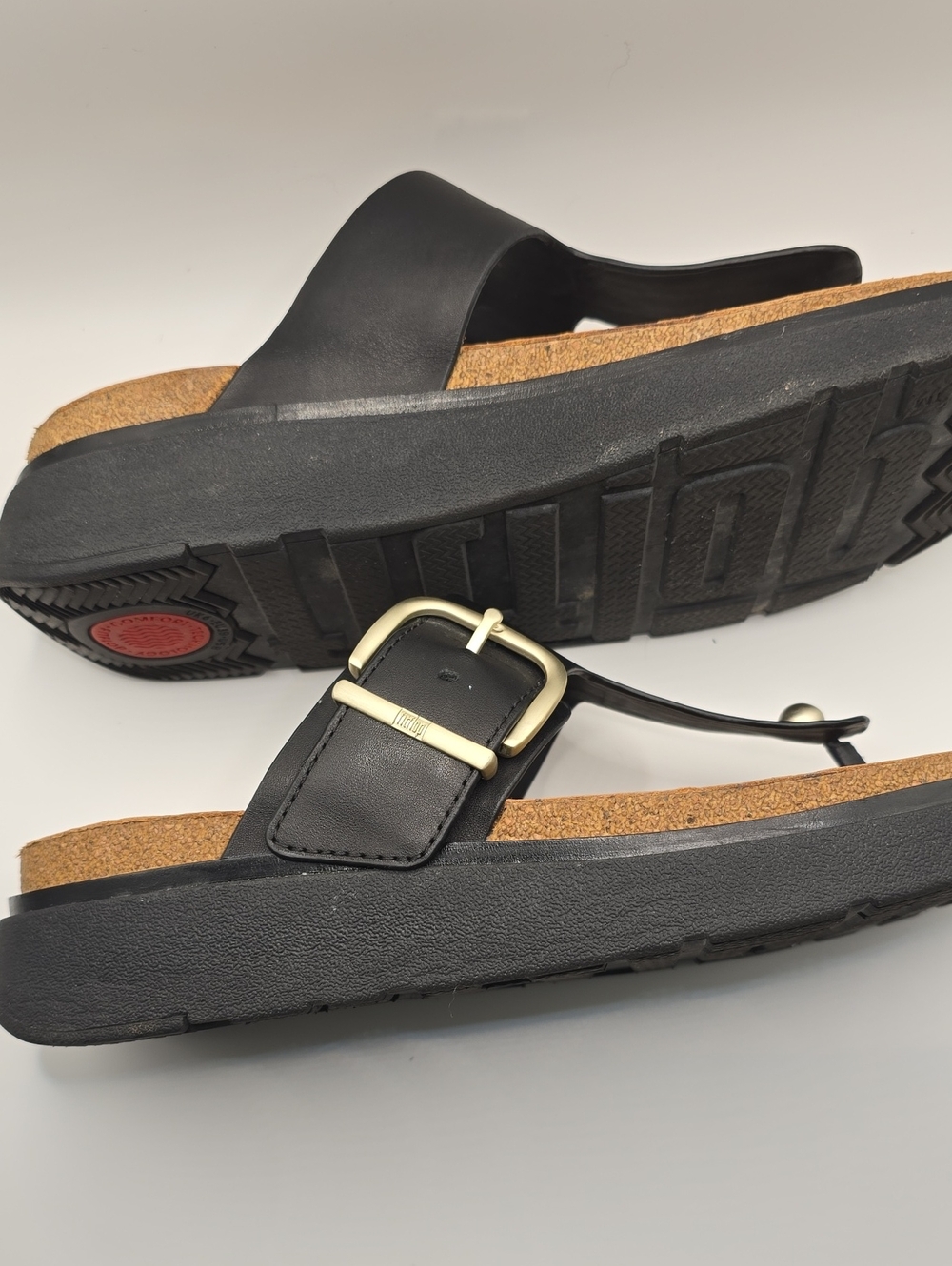 FitFlop Gen-FF Buckle Leather Toe-Post Sandals - Picture 6 of 11